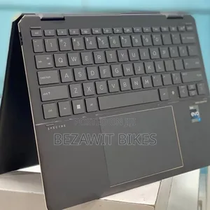 Photo - New Laptop HP Spectre 16GB Intel Core I7 SSD 2T