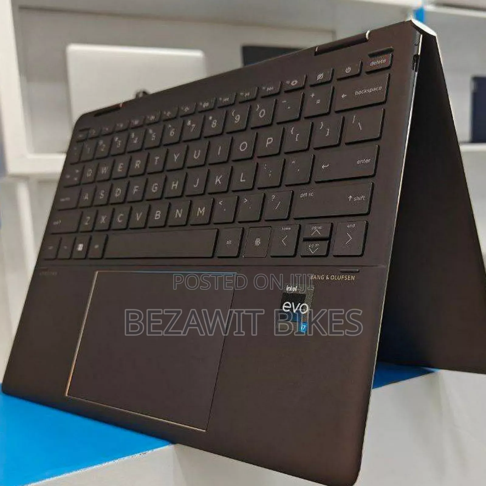 New Laptop HP Spectre 16GB Intel Core I7 SSD 2T