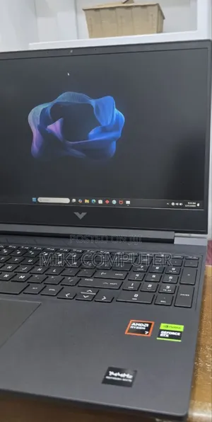 New Laptop HP Victus 15 16GB AMD Ryzen 7 SSD 1T