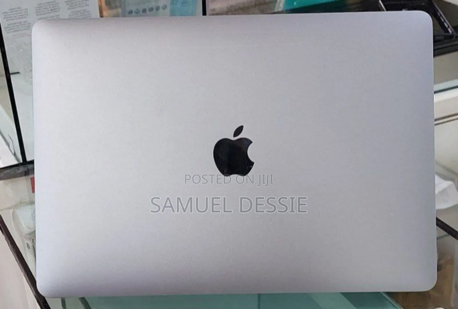 New Laptop Apple MacBook Pro 2020 16GB Intel Core I7 SSD 512GB