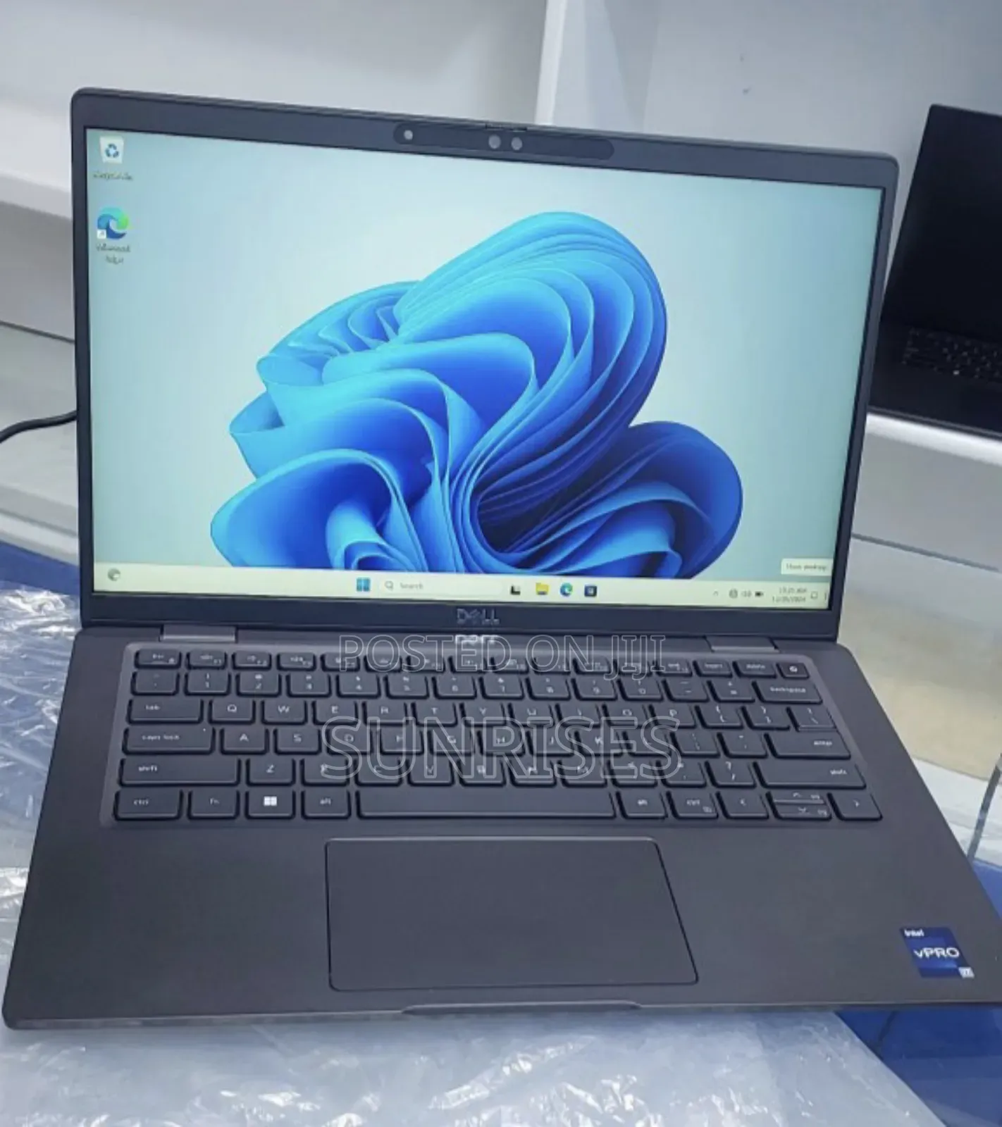 New Laptop Dell Latitude 3330 32GB Intel Core I7 SSD 1T