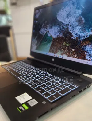 New Laptop HP Pavilion 10 16GB Intel Core I5 SSD 512GB