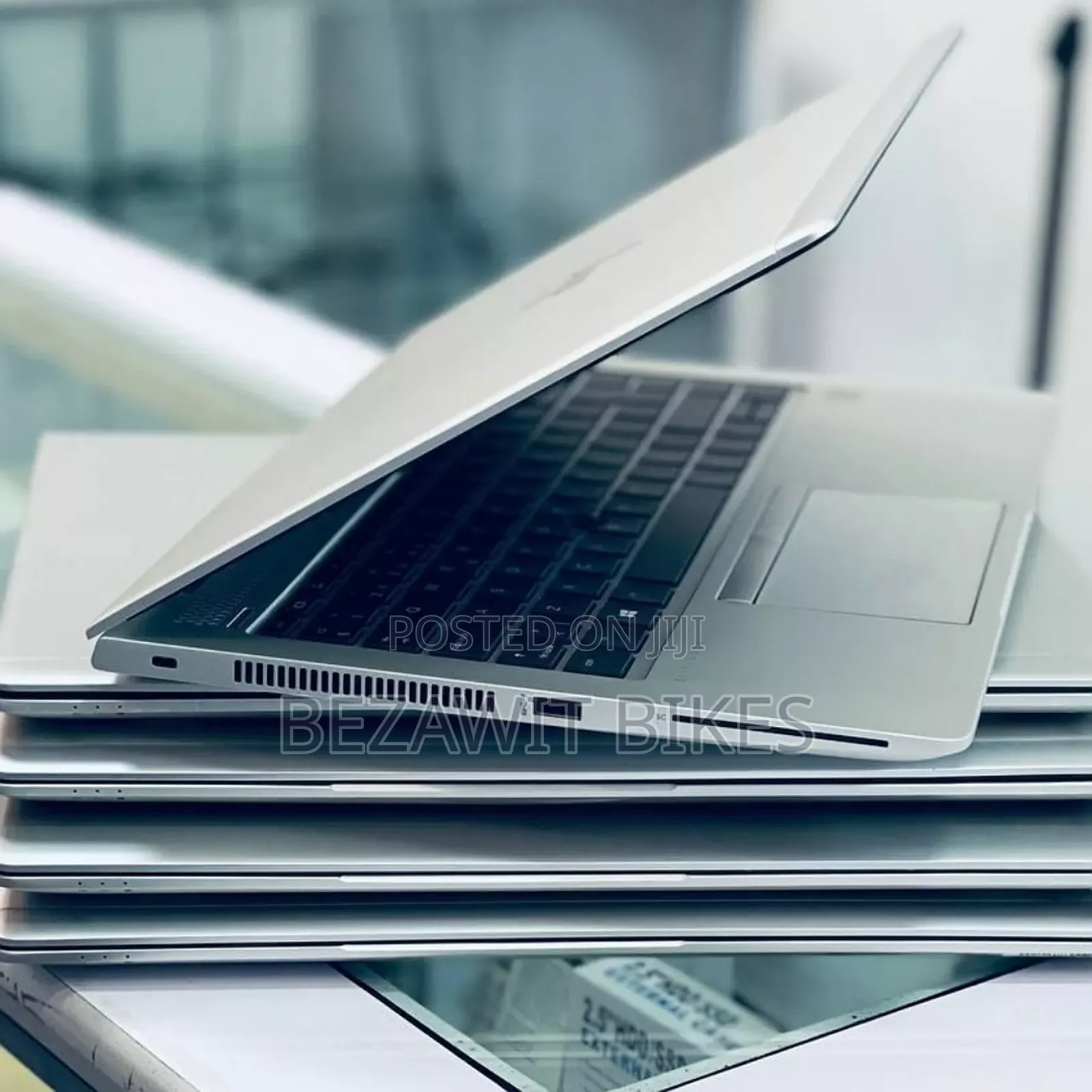 New Laptop HP EliteBook 840 G5 16GB Intel Core I5 SSD 512GB