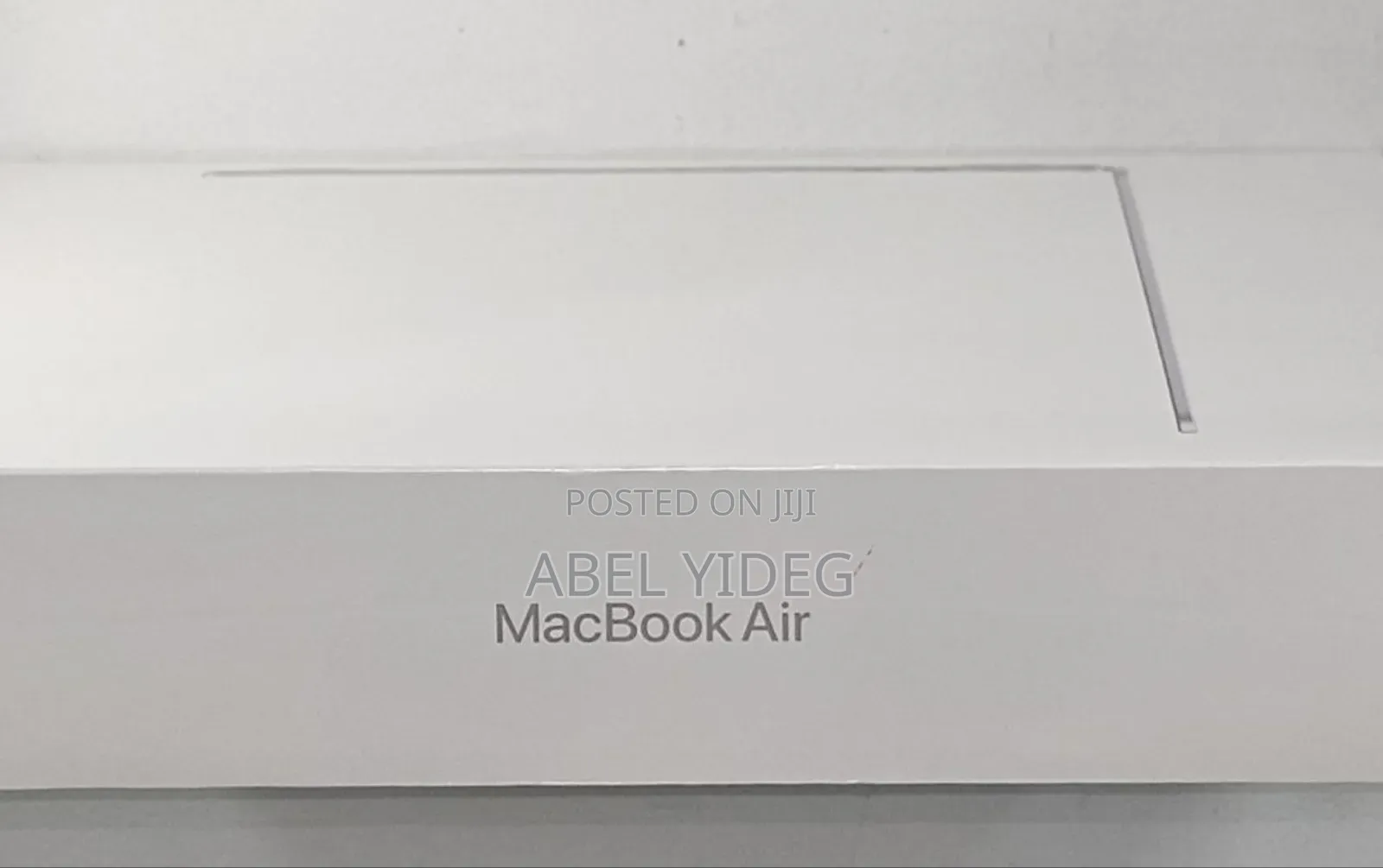 New Laptop Apple MacBook Air 2022 M2 16GB Apple M2 SSD 256GB