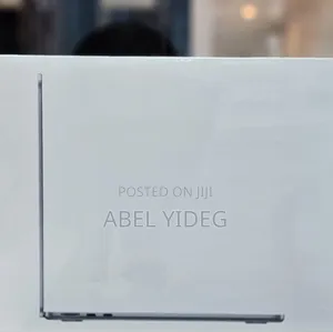 New Laptop Apple MacBook Air 2022 M2 16GB Apple M2 SSD 256GB