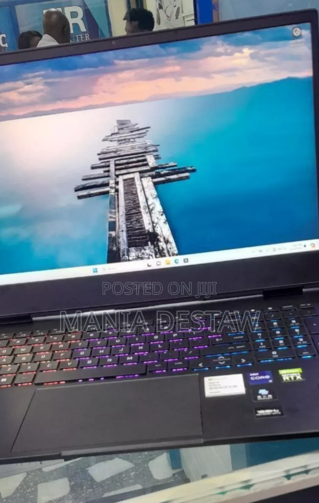 New Laptop HP Omen X 17t 16GB Intel Core I9 SSD 512GB