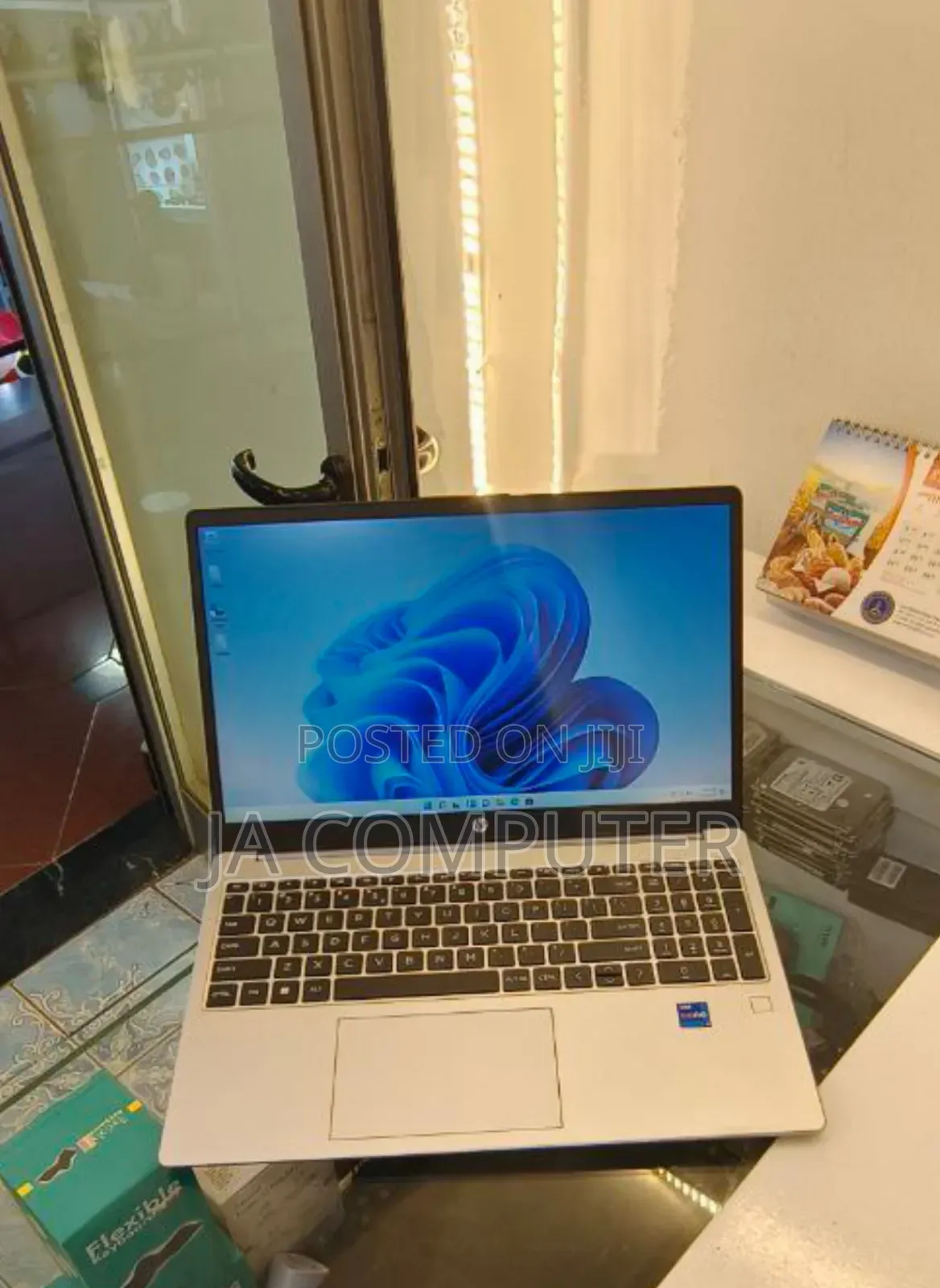 New Laptop HP 250 G10 16GB Intel Core I7 SSD 512GB