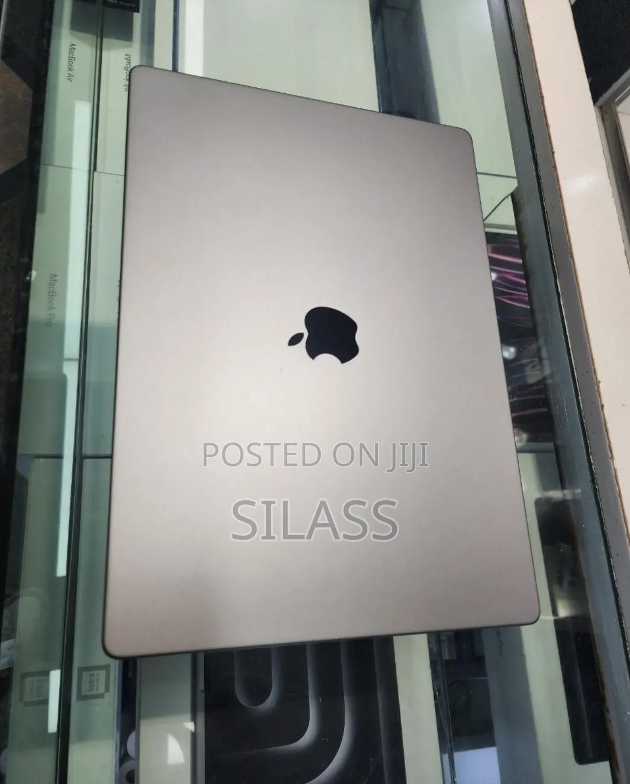 New Laptop Apple MacBook Pro M1 32GB Apple M1 SSD 1T