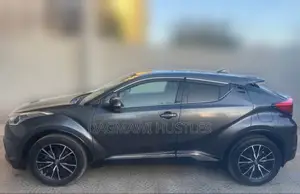 Photo - Toyota C-HR 2017 Gray
