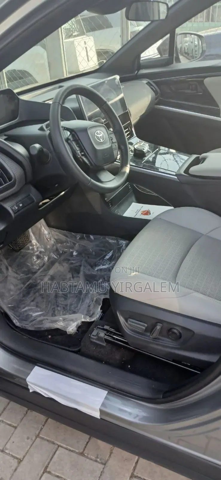 Toyota bZ4X 2022 White