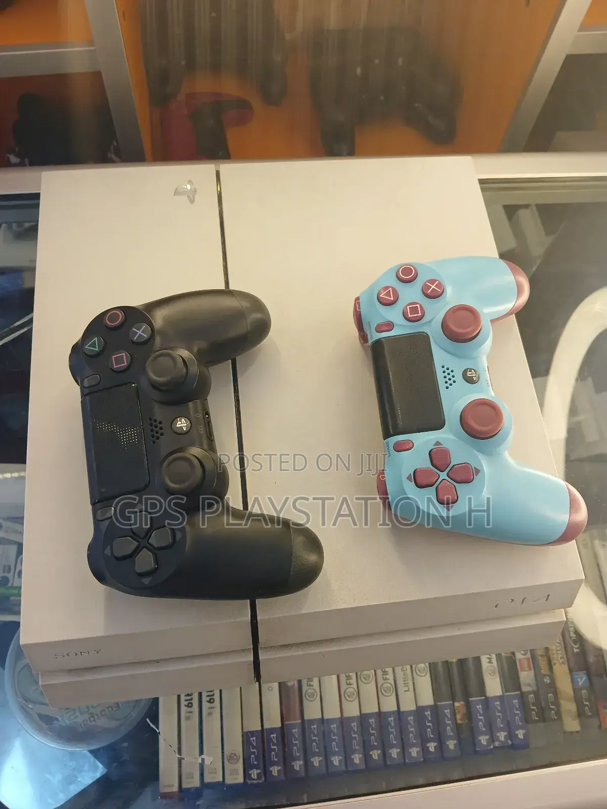 Playstation 4 Standard Model (Betam Sedet Yale)