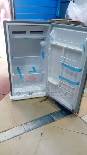 Orbit Refrigerator 125l