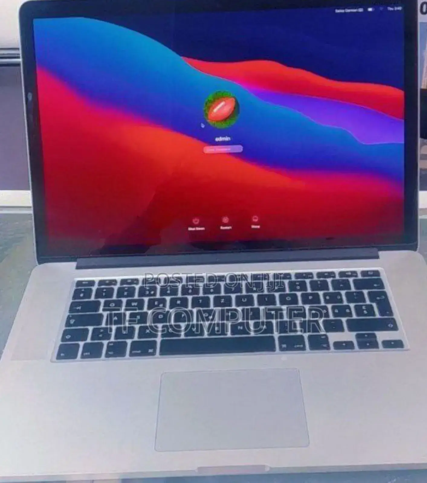 New Laptop Apple MacBook Pro 2015 16GB Intel Core I7 SSD 512GB