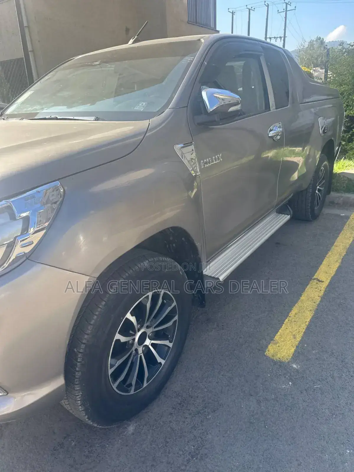 Toyota Hilux 2016 Gray