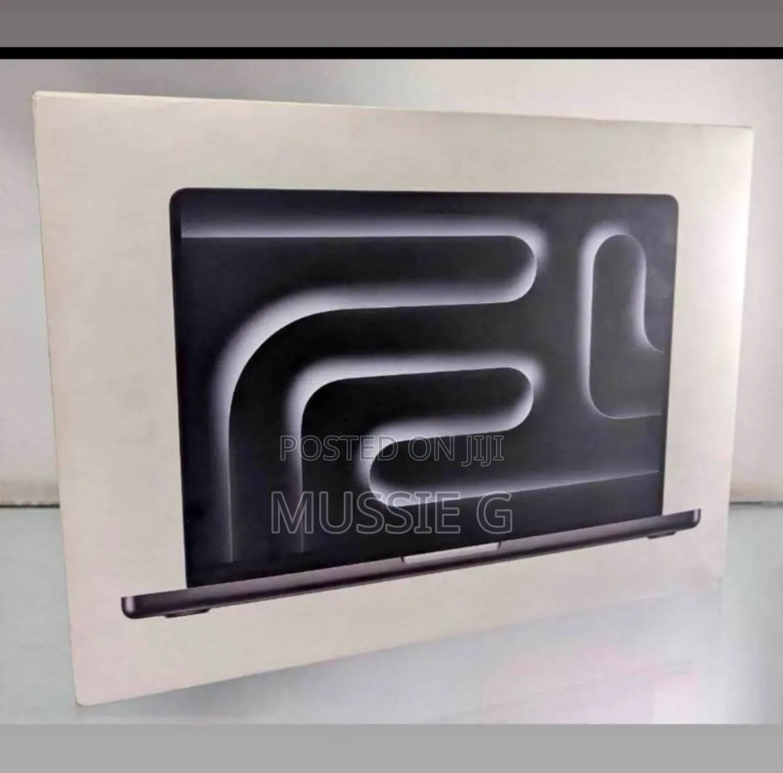 New Laptop Apple MacBook 24GB Apple M4 Pro SSD 512GB