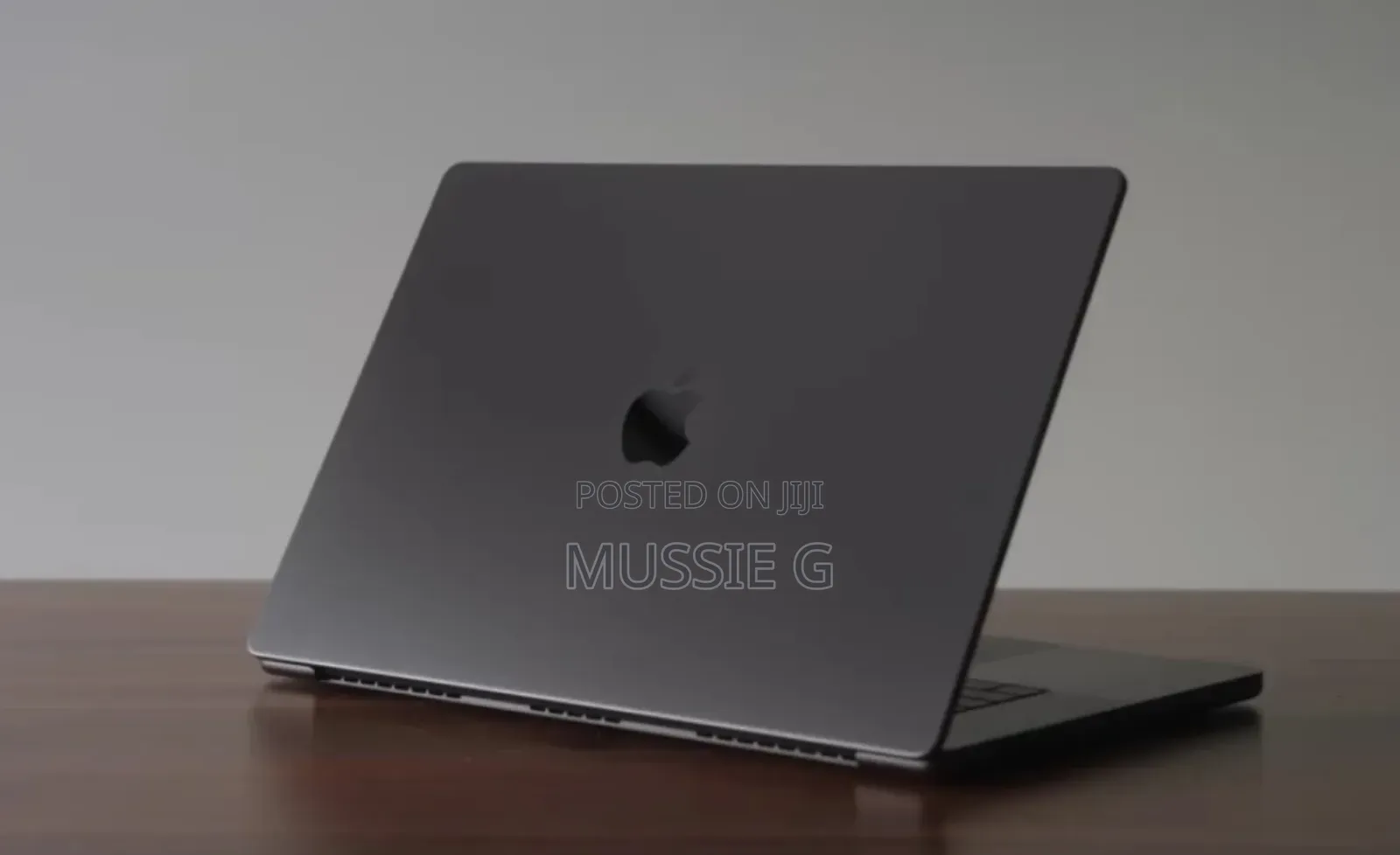 New Laptop Apple MacBook 24GB Apple M4 Pro SSD 512GB