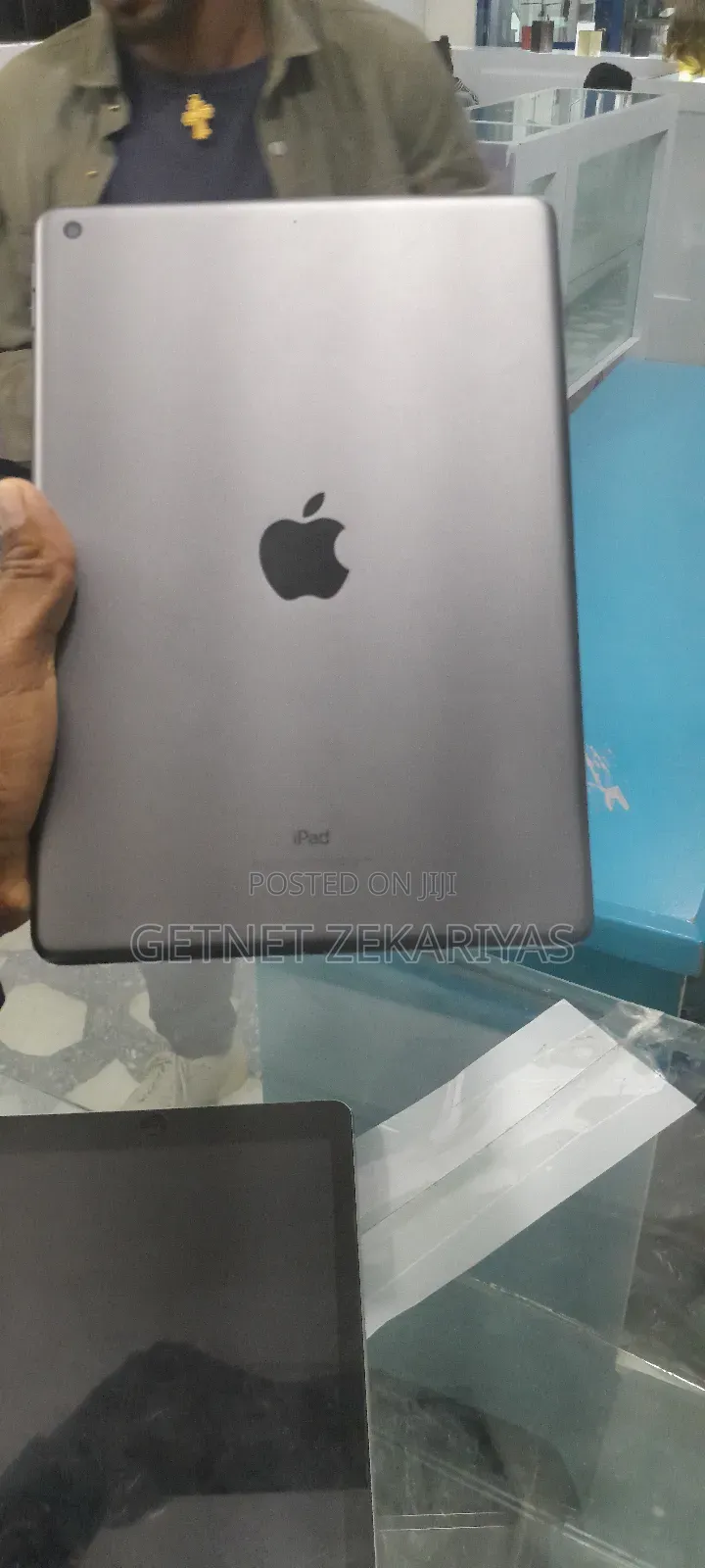 New Apple iPad 10.2 (2020) Wi-Fi 64 GB Silver