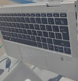 Photo - New Laptop HP EliteBook 830 16GB Intel Core I5 SSD 512GB