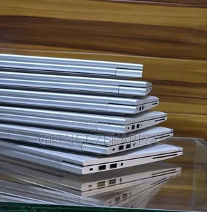 New Laptop HP EliteBook X GB Intel Core I7 SSD 512GB