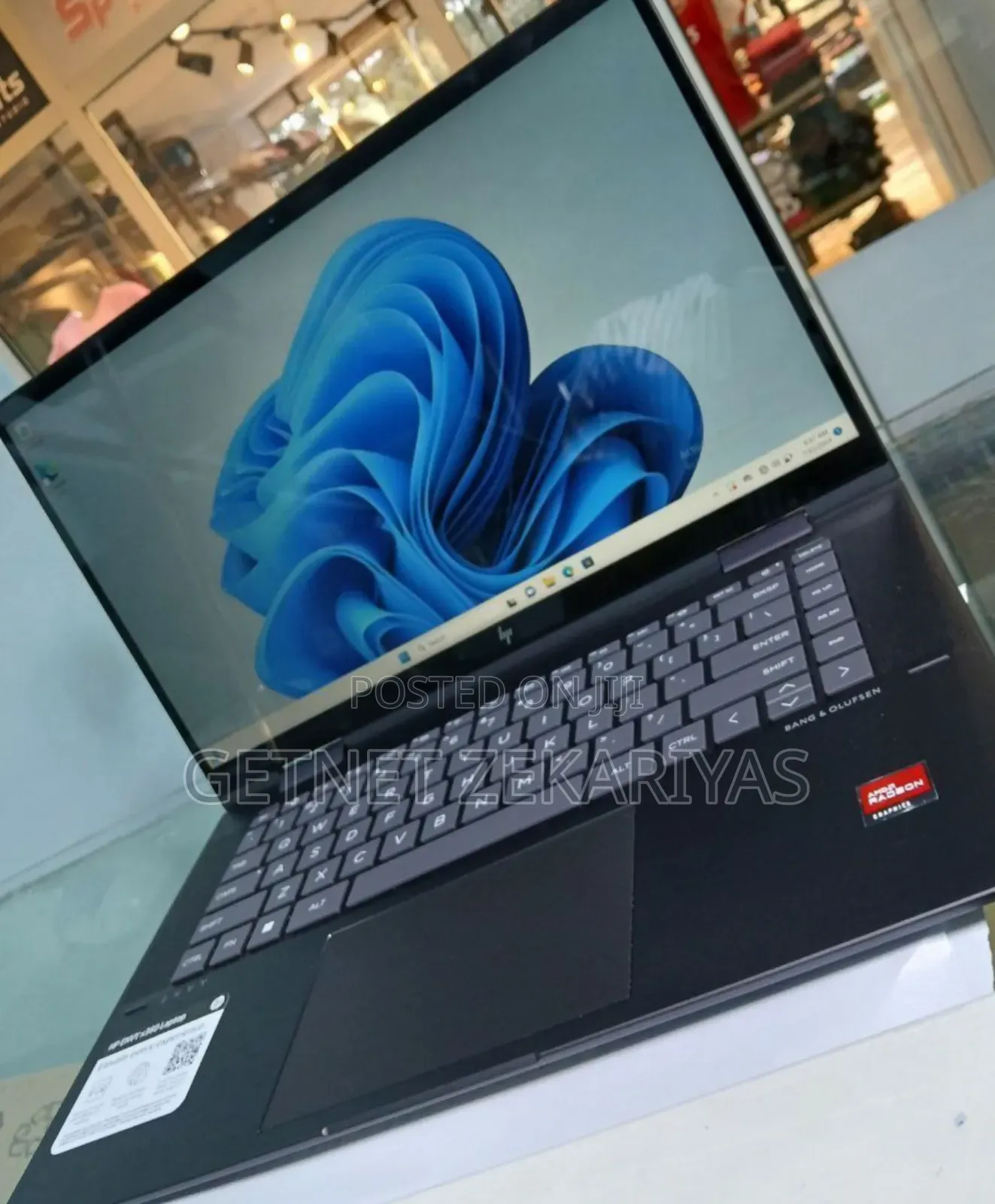 New Laptop HP Envy X360 16GB AMD Ryzen 5 SSD 512GB