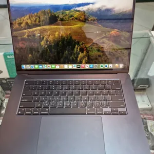 Photo - New Laptop Apple MacBook Air 2024 M3 15-Inch 8GB Apple M3 SSD 256GB
