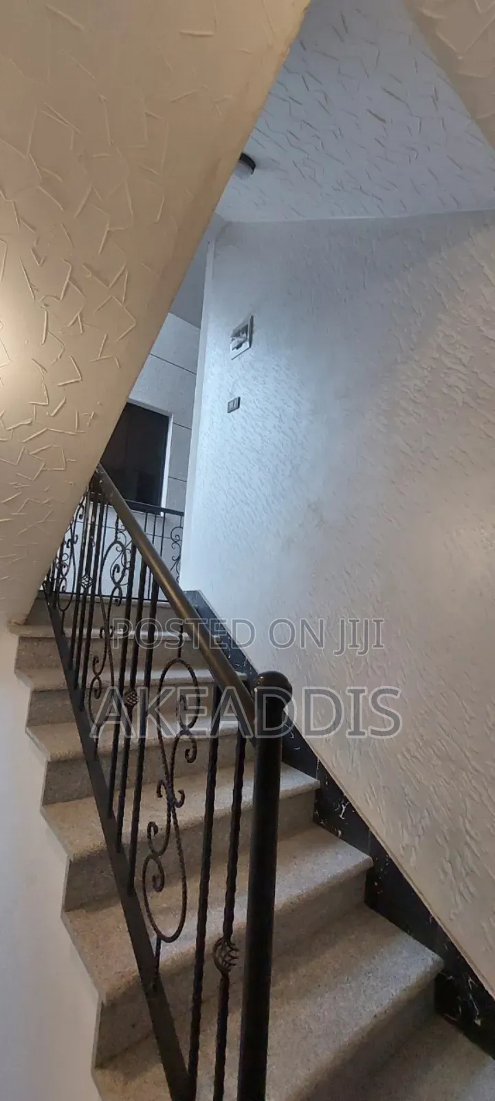 Furnished 6bdrm Townhouse/Terrace in ቤቴል, Kolfe Keranio for sale