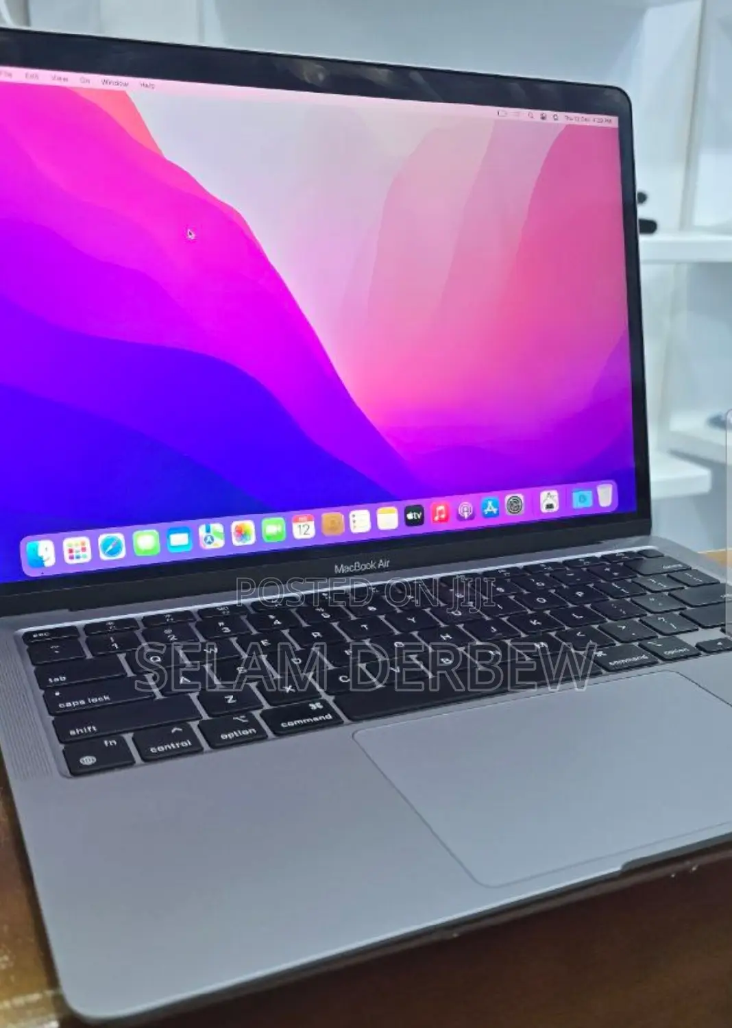 New Laptop Apple MacBook Air 2020 8GB Apple M1 SSD 256GB