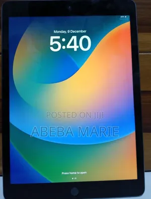 Photo - New Apple iPad 10.2 (2019) 64 GB