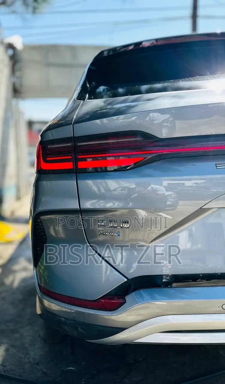 New BYD Song Plus 1.5 CVT Hybrid AWD 2024