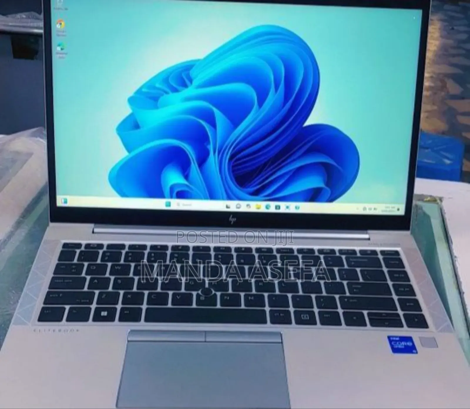 New Laptop HP EliteBook 840 G8 8GB Intel Core I5 SSD 512GB