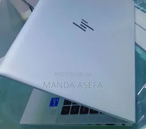 New Laptop HP EliteBook 840 G8 8GB Intel Core I5 SSD 512GB