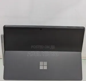 Photo - New Laptop Microsoft Surface Pro 9 8GB Intel Core I5 SSD 256GB
