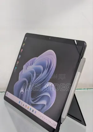 New Laptop Microsoft Surface Pro 9 8GB Intel Core I5 SSD 256GB