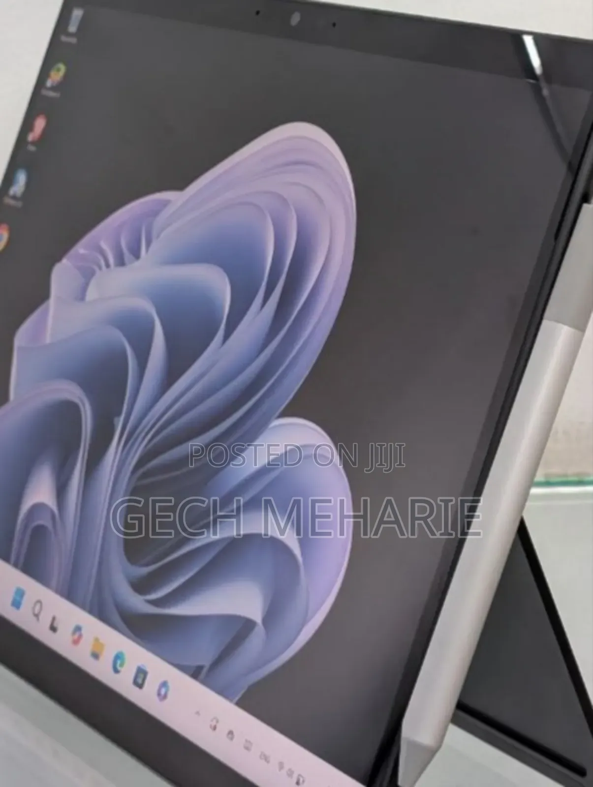 New Laptop Microsoft Surface Pro 9 8GB Intel Core I5 SSD 256GB