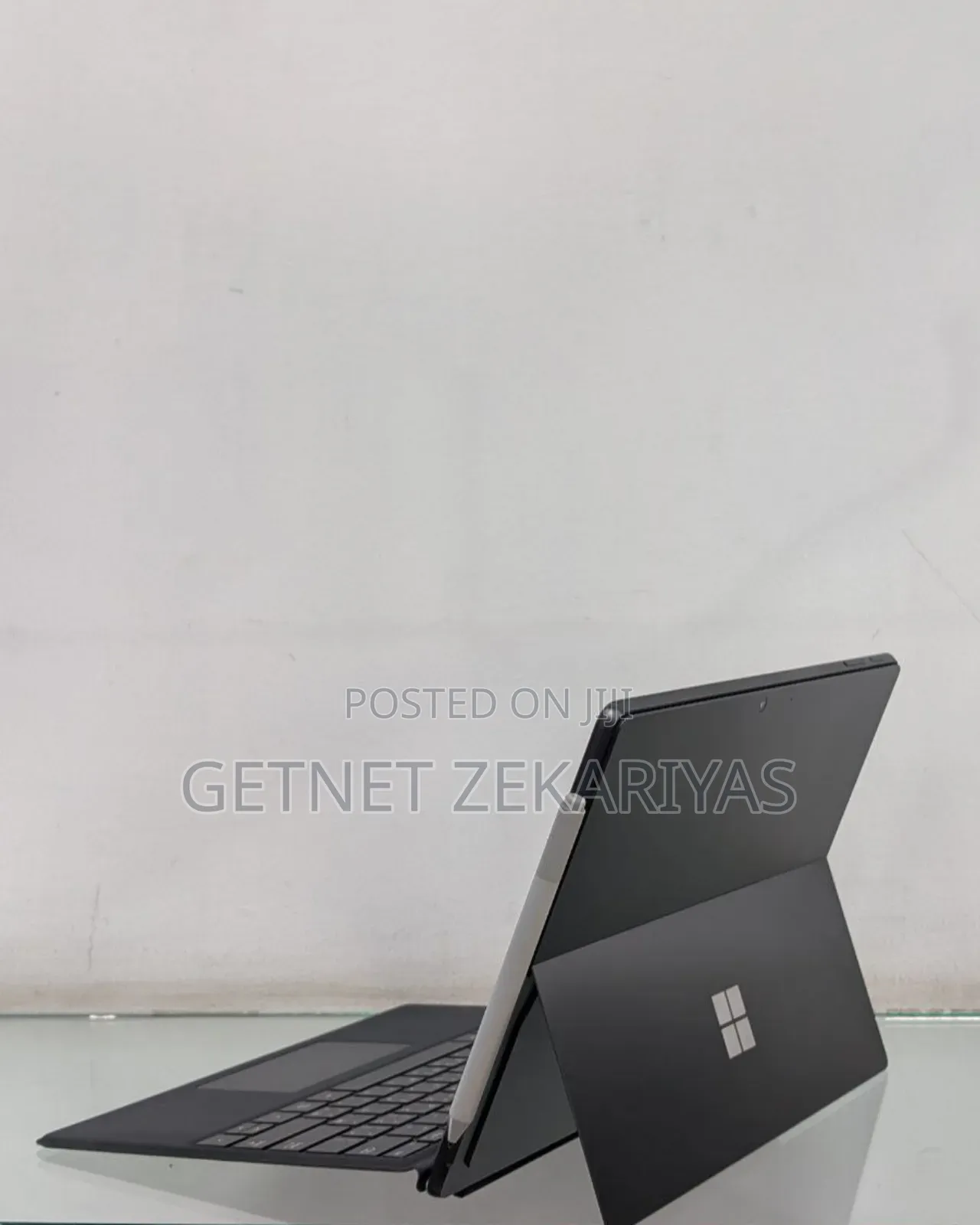 New Laptop Microsoft Surface Pro 9 8GB Intel Core I5 SSD 256GB