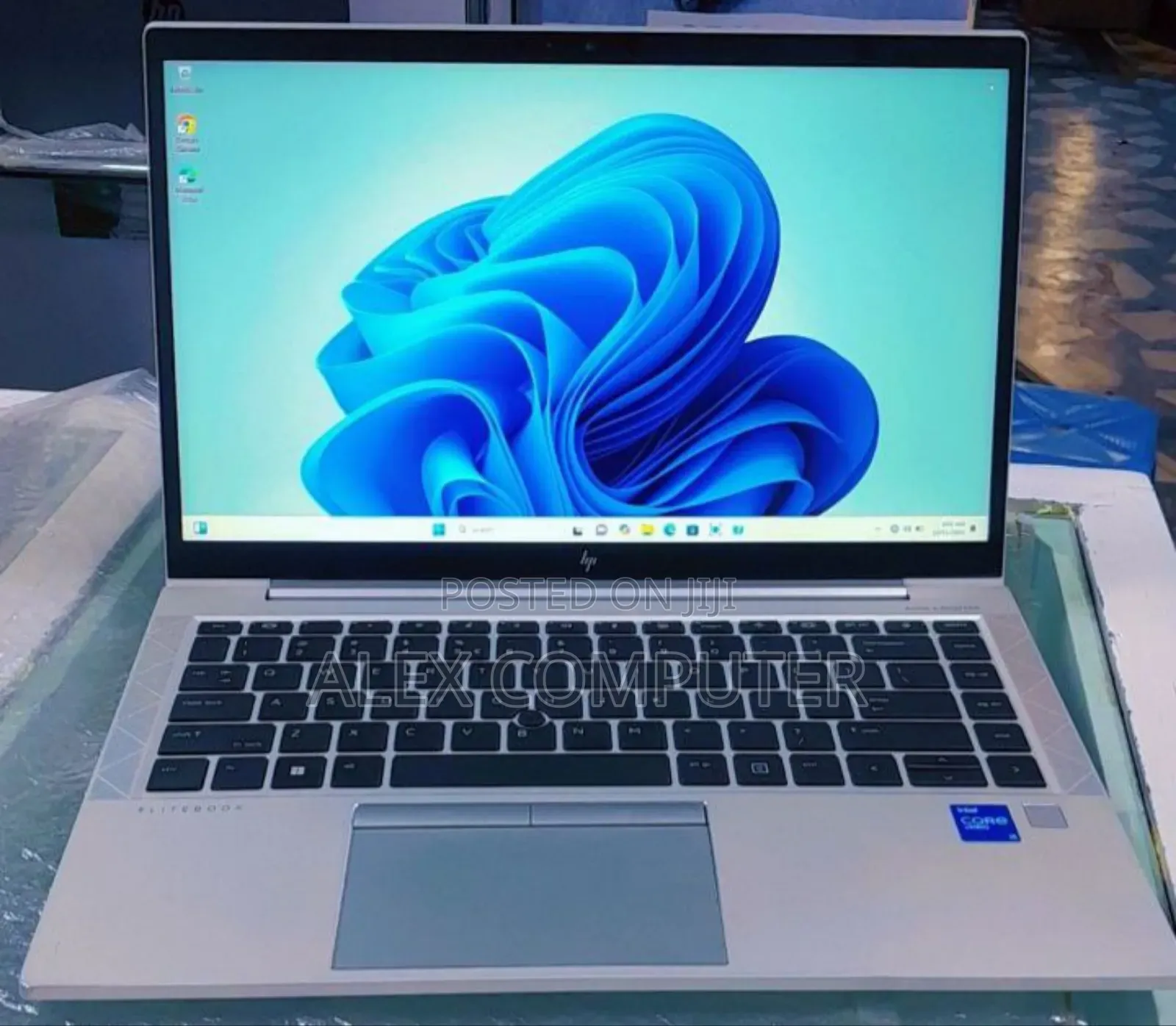 New Laptop HP EliteBook 840 G8 8GB Intel Core I5 SSD 512GB