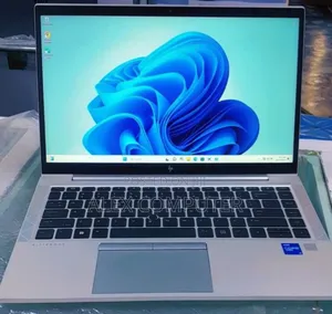 New Laptop HP 250 G10 16GB Intel Core I7 SSD 512GB