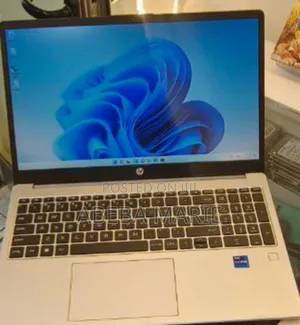 New Laptop HP 250 G10 16GB Intel Core I7 SSD 512GB