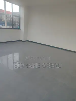 Luxury Apartiment Rent for Cafe and Restaurant For