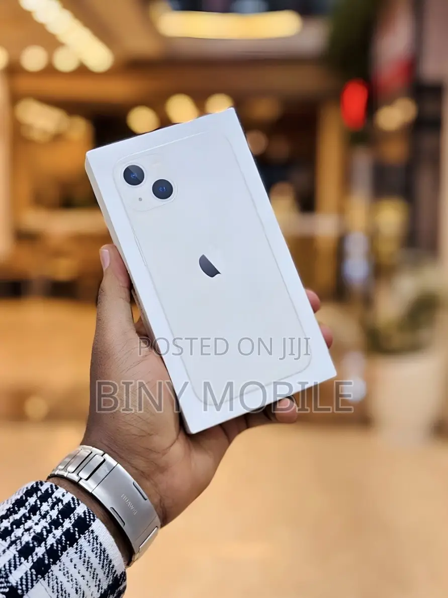 New Apple iPhone 13 128 GB White