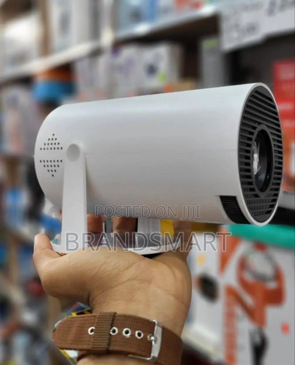 ቤቶትን ወደ ሲኒማ ይቀይሩ Projector