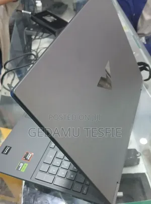 New Laptop HP 16GB AMD Ryzen SSD 1T