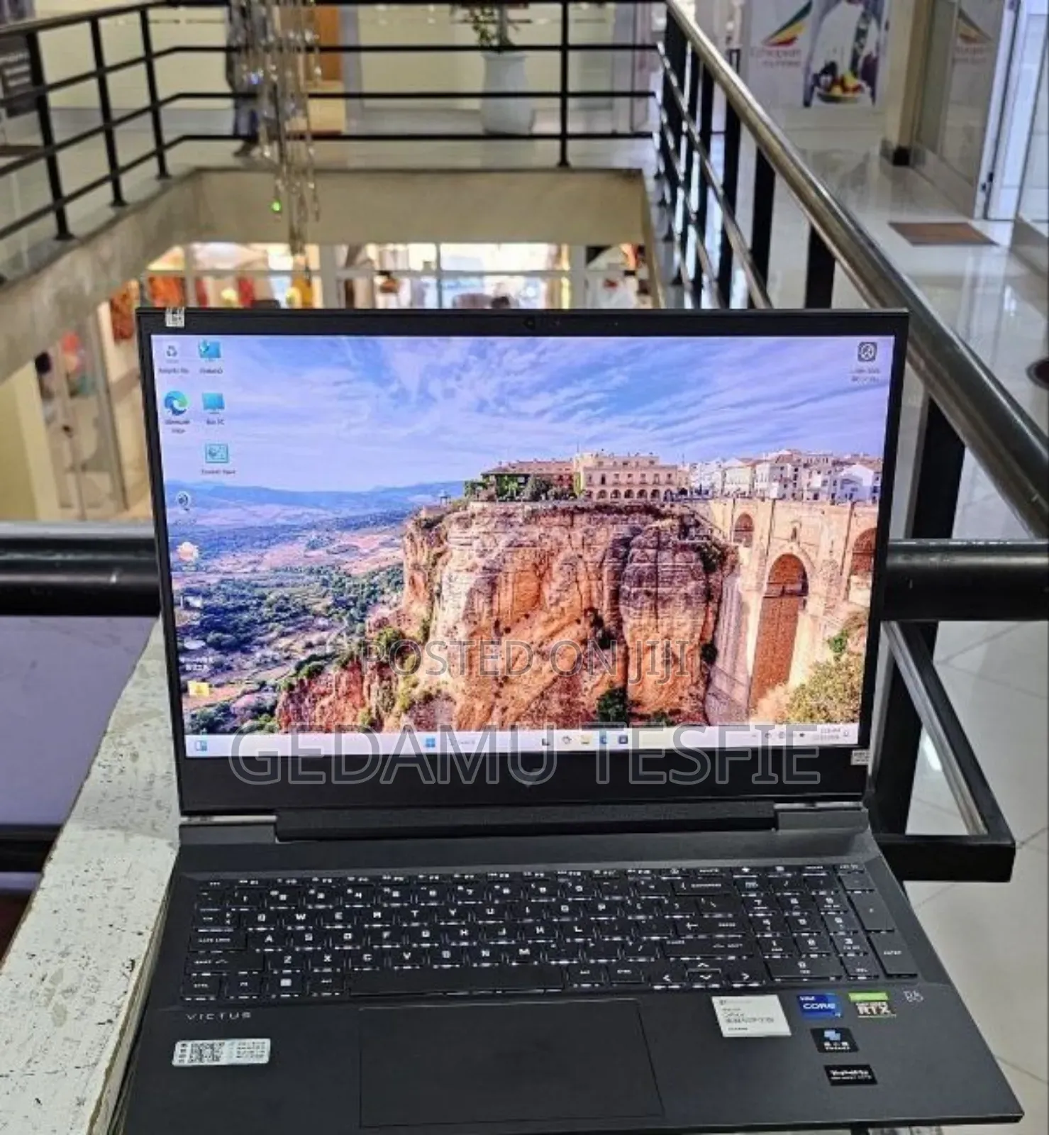 New Laptop HP 16GB Intel Core I7 SSD 512GB