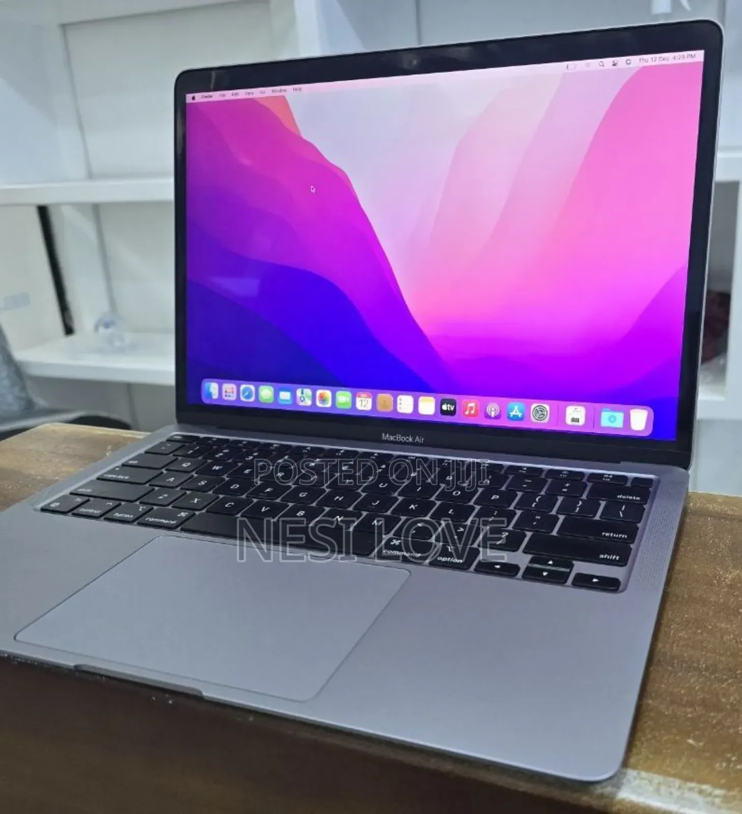 New Laptop Apple MacBook Air 2020 M1 8GB Intel Core I5 SSD 256GB