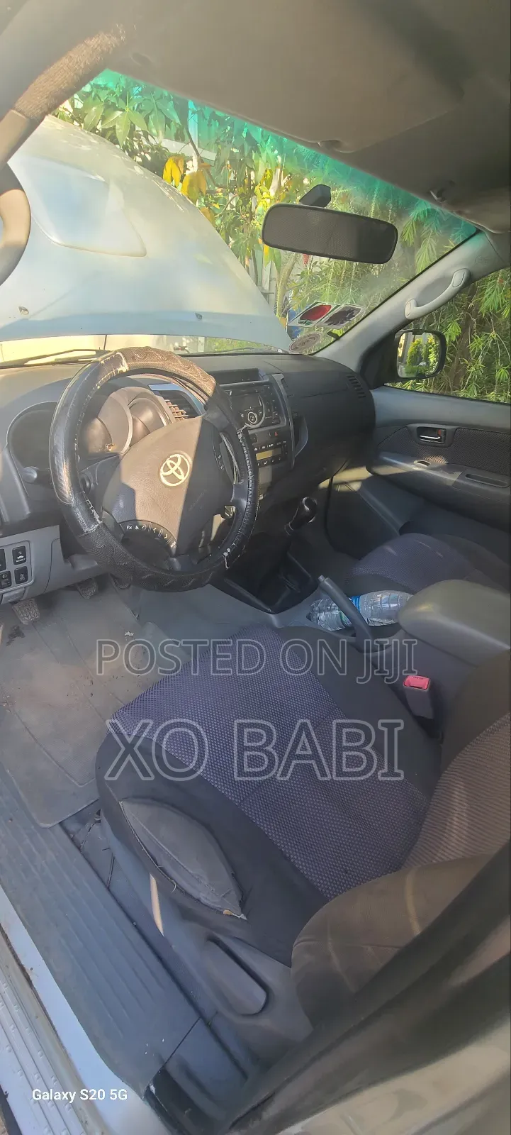 Toyota Hilux 2.5 D-4D 4X4 SRX 2011 Silver