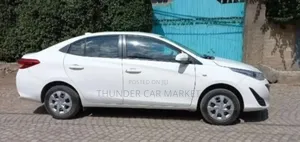 Toyota Yaris 2020 White