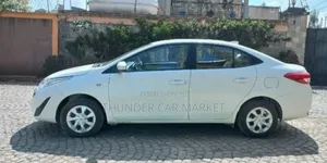 Toyota Yaris 2020 White
