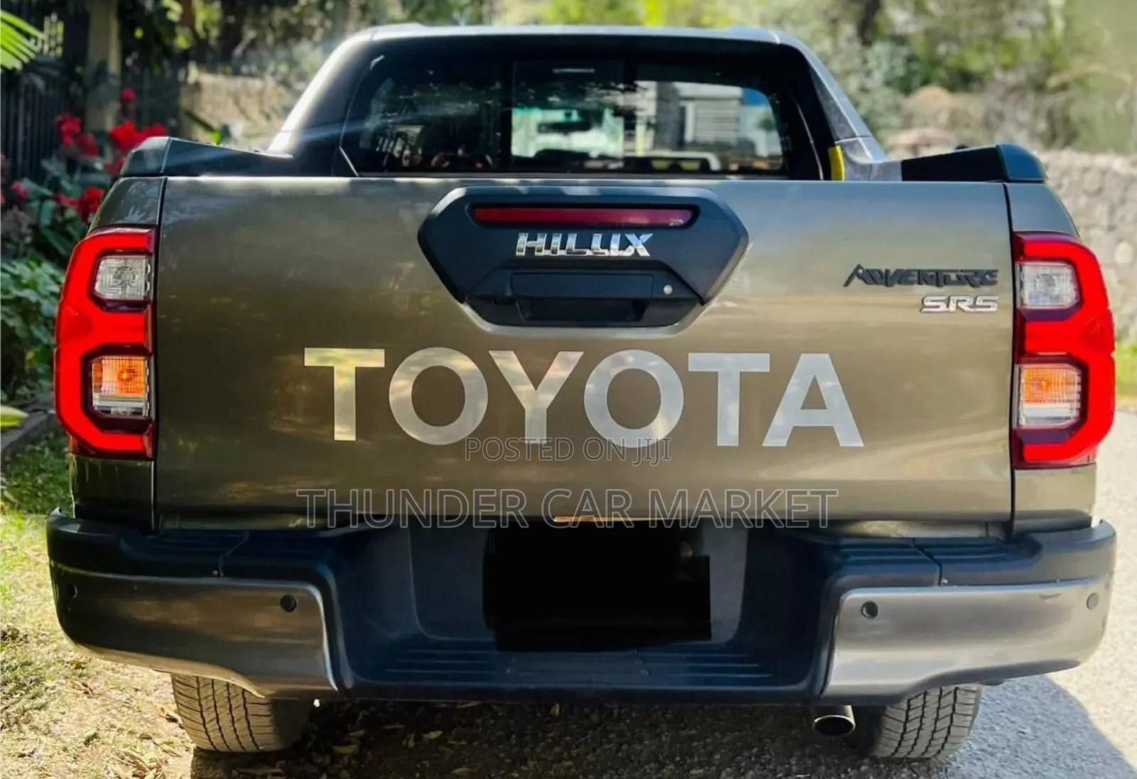 Toyota Hilux 2022 Gray