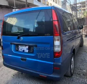 Mercedes-Benz Viano 2006 Blue