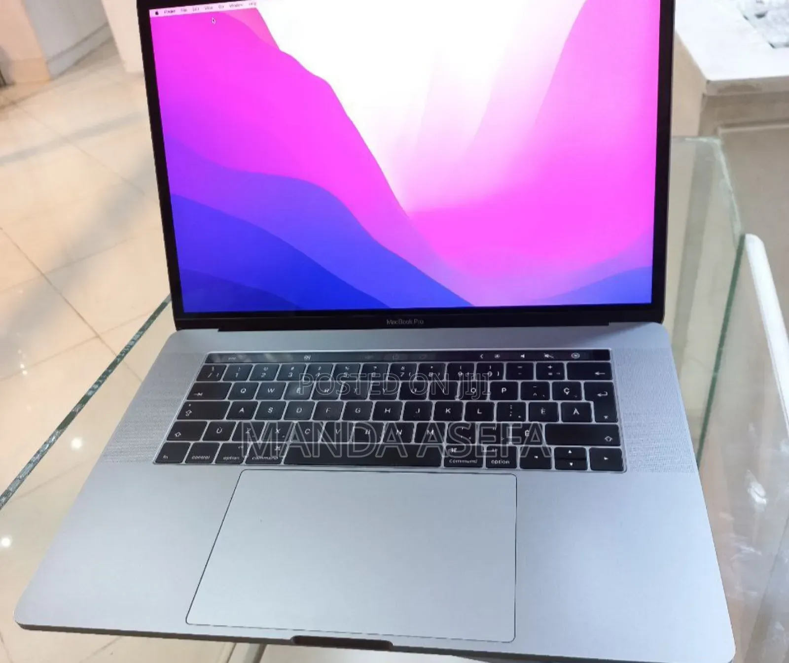 New Laptop Apple MacBook Pro 2016 16GB Intel Core I7 SSD 512GB
